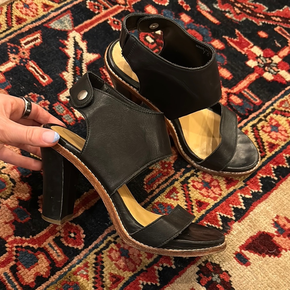 Dolce Vita Black Leather Women's Heeled Block Sandals 7.5
